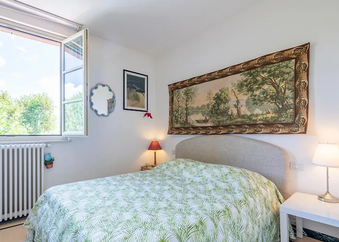 דירה Attico Marino מרינה די פיאטרסנטה