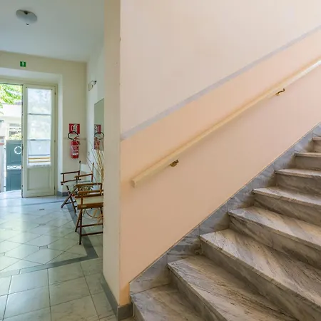 Attico Marino アパート マリーナ・ディ・ピエトラサンタ