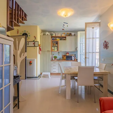 アパート Attico Marino *